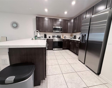 4875 Coral Castle Drive - Photo Thumbnail 8