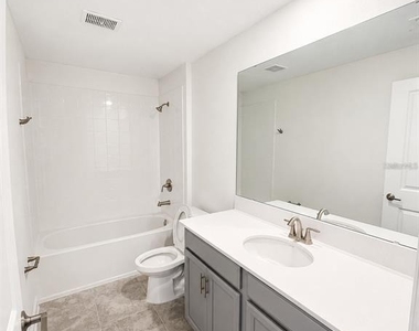 5665 Quiet Palm Loop - Photo Thumbnail 11