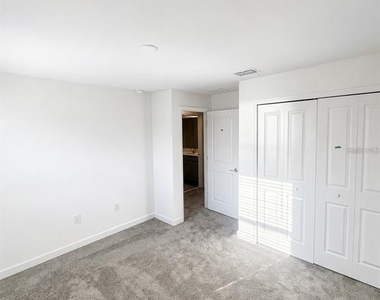 5665 Quiet Palm Loop - Photo Thumbnail 5