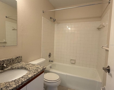 181 Old Englewood Road - Photo Thumbnail 10