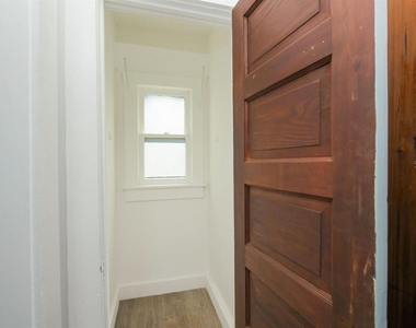 1230 35th Street - Photo Thumbnail 25
