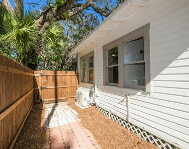 1230 35th Street - Photo Thumbnail 36