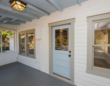 1230 35th Street - Photo Thumbnail 5