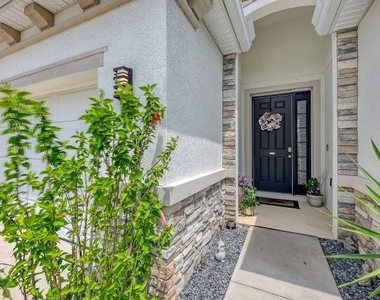 2108 Midnight Pearl Drive - Photo Thumbnail 3