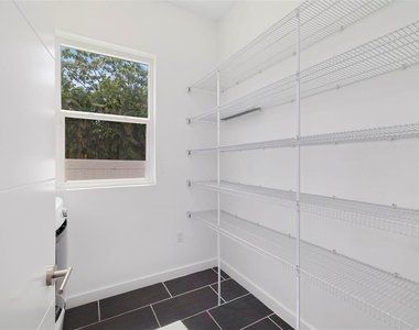 4524 Riverwood Avenue - Photo Thumbnail 35