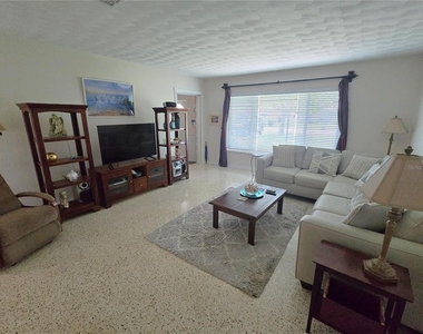 5116 13th Avenue Drive W - Photo Thumbnail 2