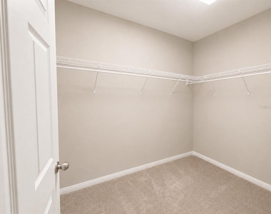 13029 Oak Hill Way - Photo Thumbnail 12