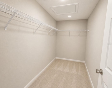 13029 Oak Hill Way - Photo Thumbnail 16