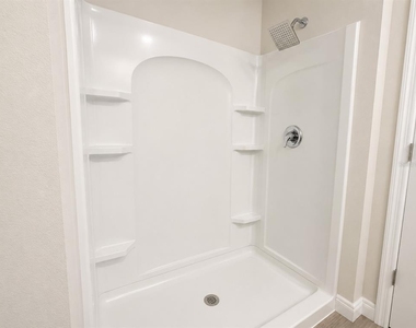 13029 Oak Hill Way - Photo Thumbnail 15