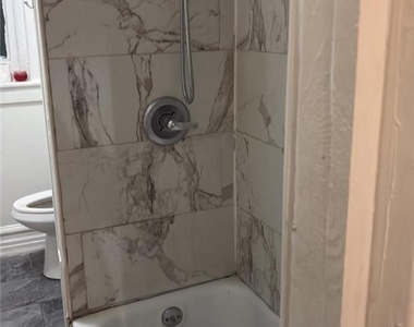 406 Ridge Avenue - Photo Thumbnail 18