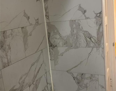 406 Ridge Avenue - Photo Thumbnail 17