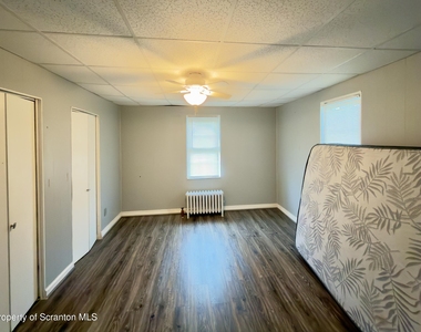 536 Moosic Road - Photo Thumbnail 7