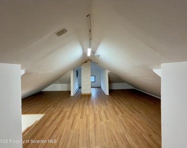 536 Moosic Road - Photo Thumbnail 14
