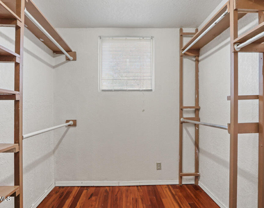 3410 N Stanton Street - Photo Thumbnail 10