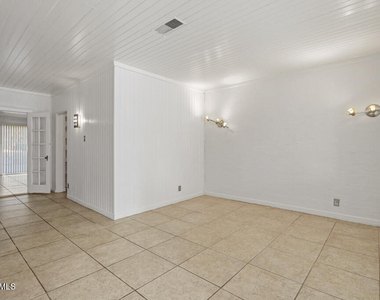 3410 N Stanton Street - Photo Thumbnail 6
