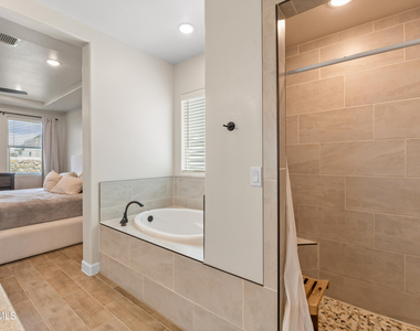 828 Paseo Solar Drive - Photo Thumbnail 34