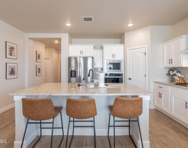 828 Paseo Solar Drive - Photo Thumbnail 13