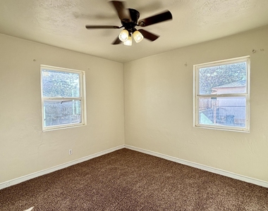 8033 Carpenter Drive - Photo Thumbnail 21