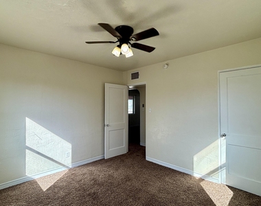 8033 Carpenter Drive - Photo Thumbnail 22