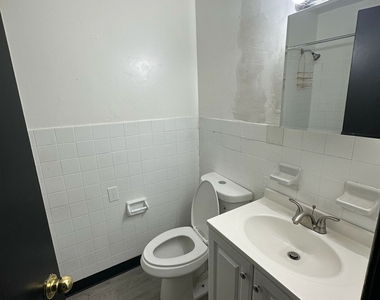 1660 Main Street - Photo Thumbnail 9