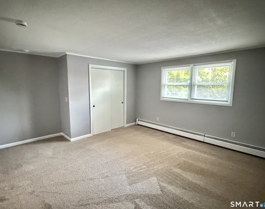 1370 Highland Avenue - Photo Thumbnail 7