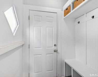 380 Gurdon Street - Photo Thumbnail 2