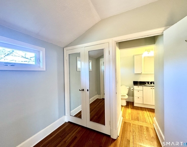 2 Meadow Place - Photo Thumbnail 20