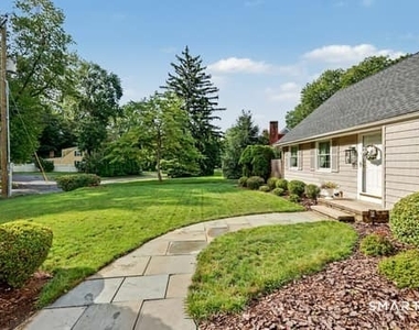 34 Edgerton Street - Photo Thumbnail 3
