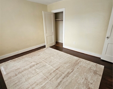 2332 Sherbrook - Photo Thumbnail 17