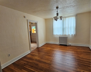 2332 Sherbrook - Photo Thumbnail 5