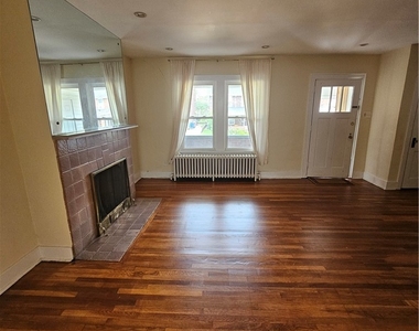 2332 Sherbrook - Photo Thumbnail 4