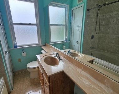 2332 Sherbrook - Photo Thumbnail 15