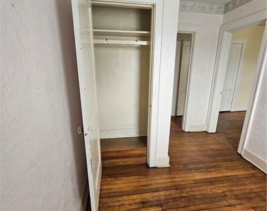 2332 Sherbrook - Photo Thumbnail 29