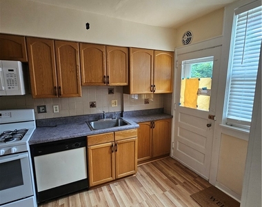 2332 Sherbrook - Photo Thumbnail 7
