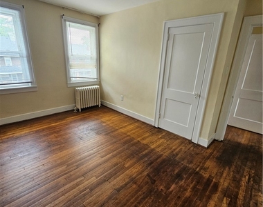 2332 Sherbrook - Photo Thumbnail 24
