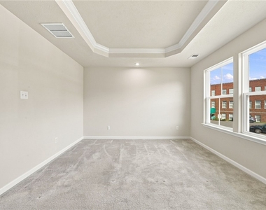 233 Chesna Dr - Photo Thumbnail 14