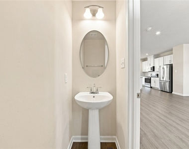 233 Chesna Dr - Photo Thumbnail 12