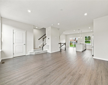 233 Chesna Dr - Photo Thumbnail 10