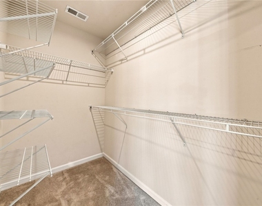 233 Chesna Dr - Photo Thumbnail 16