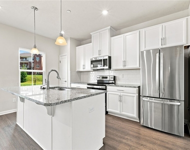 233 Chesna Dr - Photo Thumbnail 5