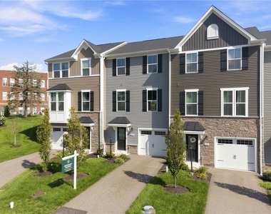 233 Chesna Dr - Photo Thumbnail 2