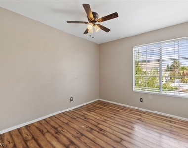 9717 Port Orange Lane - Photo Thumbnail 24