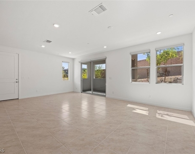 11467 Contour Avenue - Photo Thumbnail 8