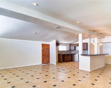 5608 Heron Avenue - Photo Thumbnail 1
