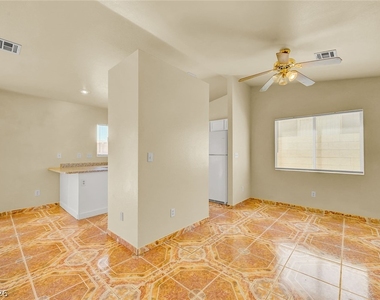 2739 E Colton Avenue - Photo Thumbnail 8