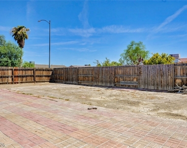 2739 E Colton Avenue - Photo Thumbnail 37