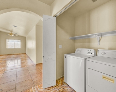 2739 E Colton Avenue - Photo Thumbnail 18
