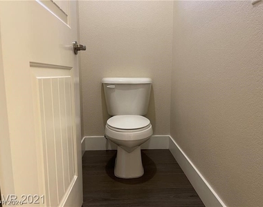 1546 Bryce Canyon Street - Photo Thumbnail 10
