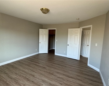 8453 Galliano Avenue - Photo Thumbnail 16