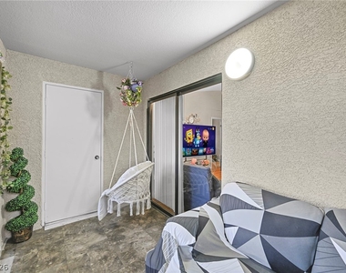 5131 Lindell Road - Photo Thumbnail 16